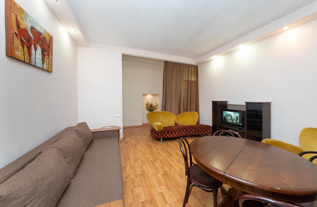 Apartamenty Sofia Kiev Luaran gambar